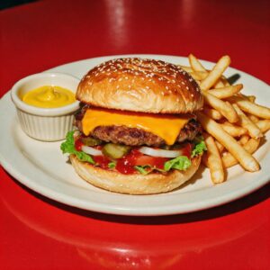 Cheeseburger with fries
